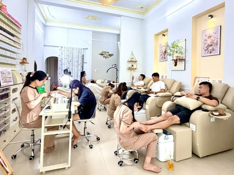 Spa Đà Nẵng Tại Ngũ Hành Sơn - Địa Chỉ Spa Chăm Sóc Sắc Đẹp & Thư Giãn Uy Tín 11 Chăm sóc định kỳ giúp cải thiện sức khỏe và sắc đẹp