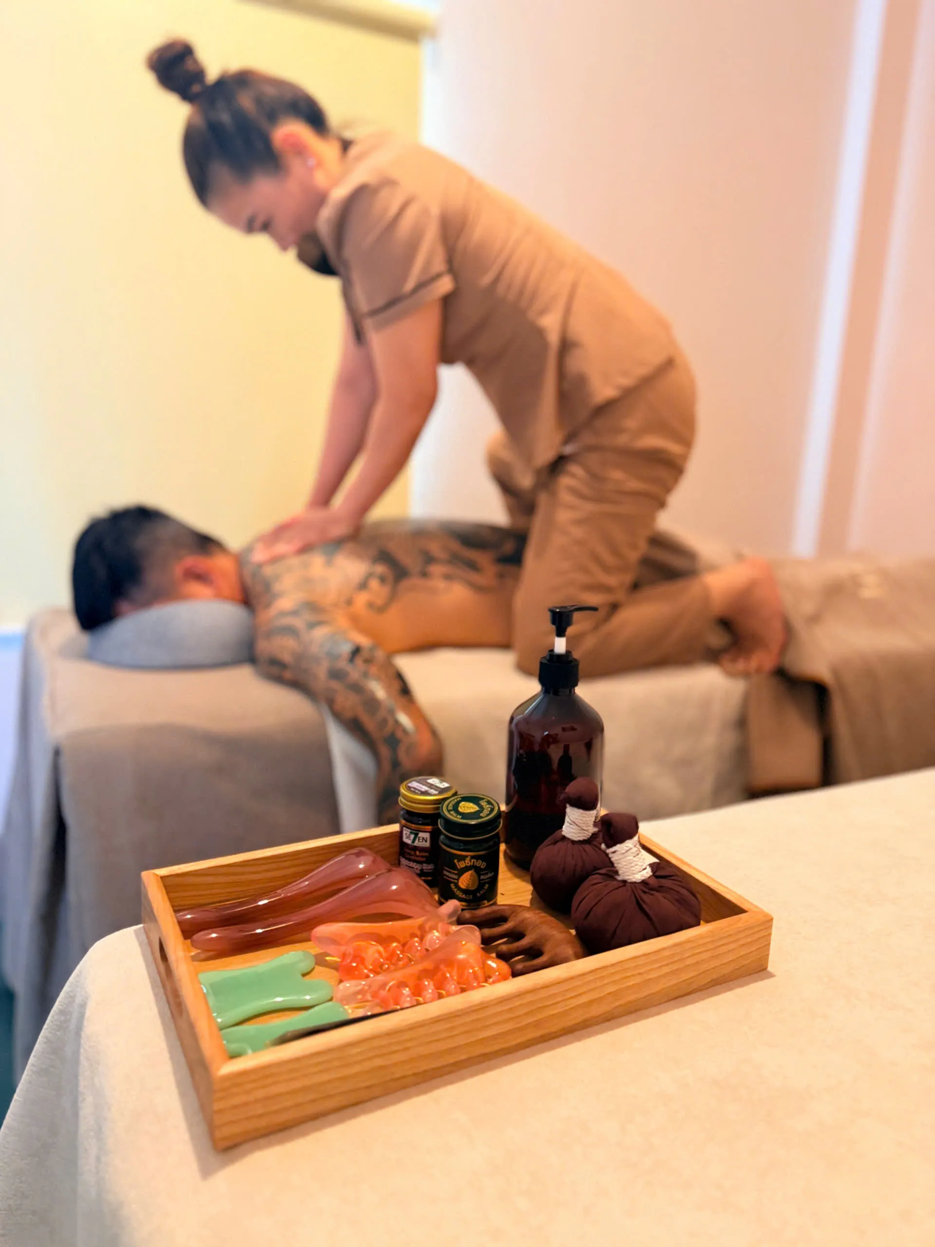 Massage Chân Đà Nẵng – Giải Tỏa Căng Mỏi, Thư Giãn Đôi Chân 6 Aroma Massage thư giãn tại Rose 01 Spa Đà Nẵng